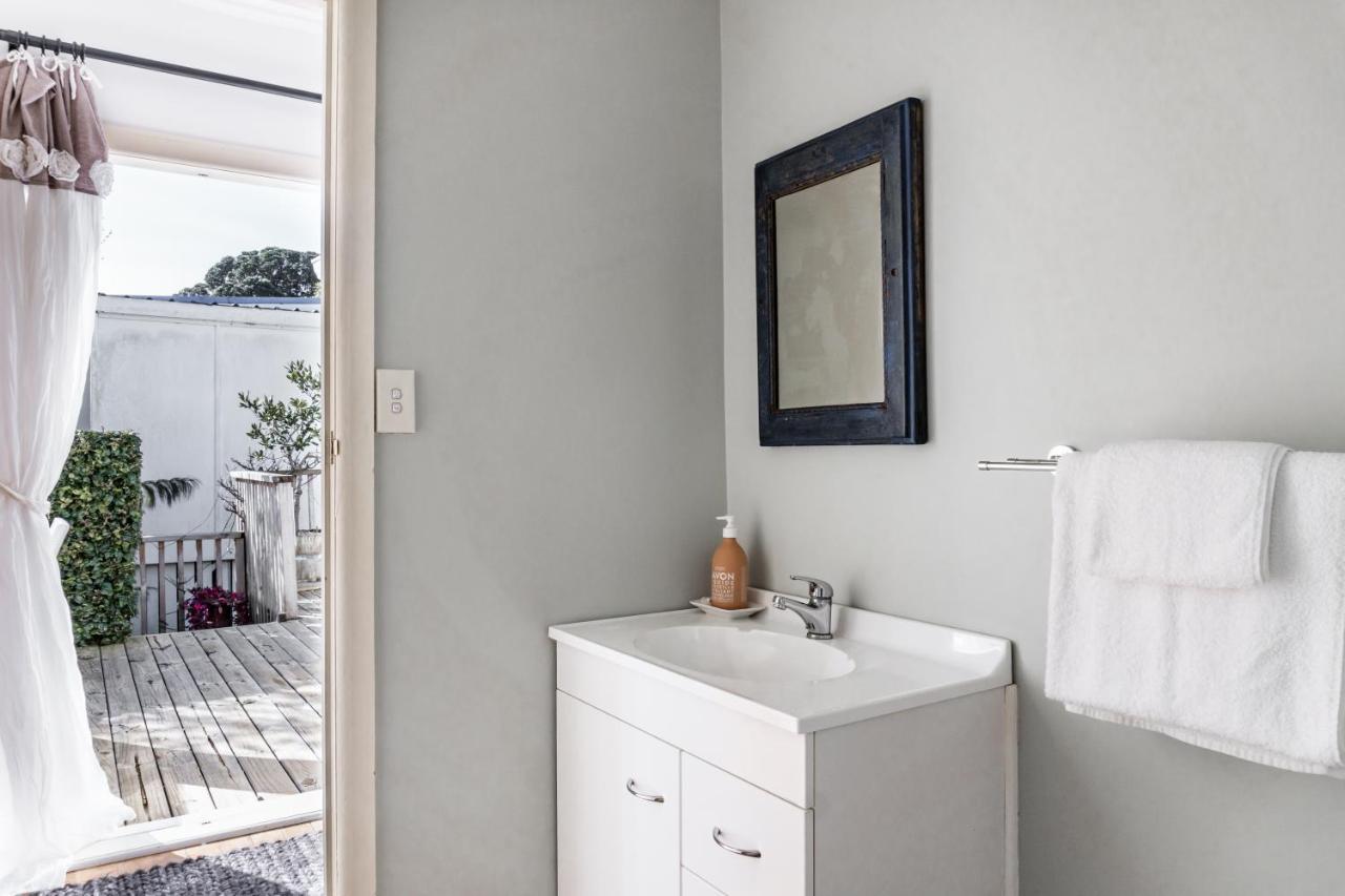 Kowhai Cottage & Studio Raglan Eksteriør bilde